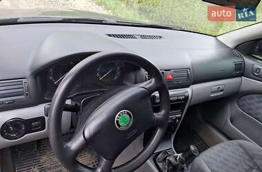 Лифтбек Skoda Octavia 1999 в 