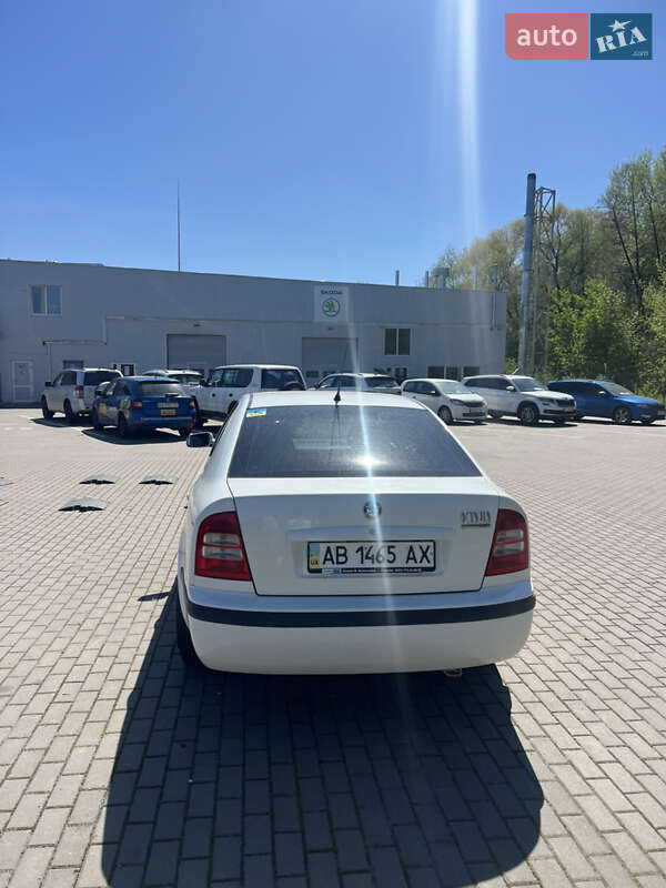 Лифтбек Skoda Octavia 2002 в Виннице