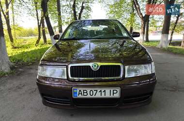 Ліфтбек Skoda Octavia 1998 в 