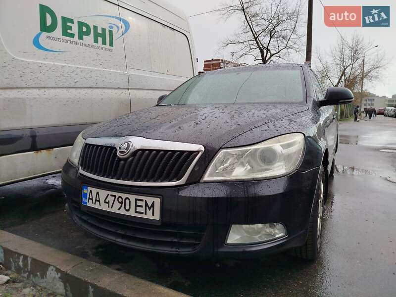 Ліфтбек Skoda Octavia 2010 в 