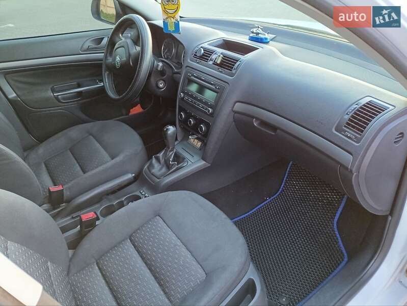 Лифтбек Skoda Octavia 2010 в Виннице