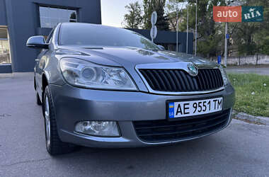 Лифтбек Skoda Octavia 2012 в 