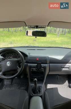 Универсал Skoda Octavia 2001 в 