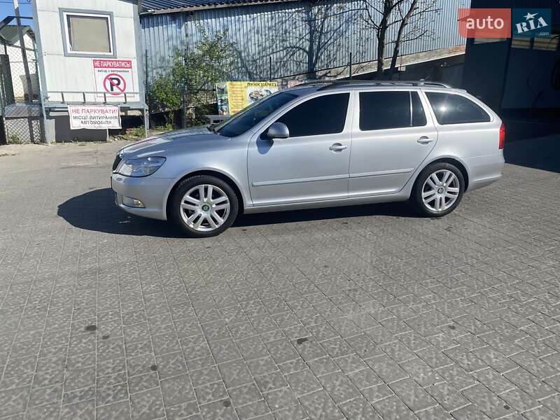 Универсал Skoda Octavia 2011 в Львове