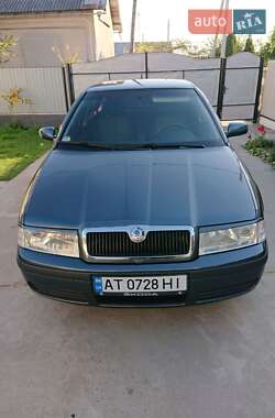 Лифтбек Skoda Octavia 2003 в 