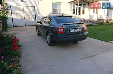 Лифтбек Skoda Octavia 2003 в 