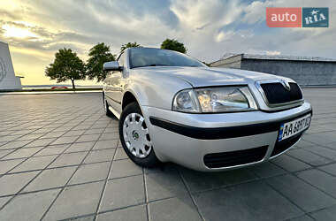 Ліфтбек Skoda Octavia 2003 в Світловодську