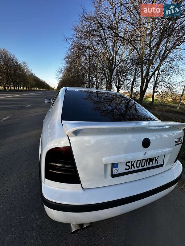 Ліфтбек Skoda Octavia 2004 в Сумах