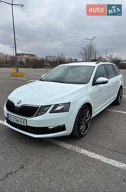 Универсал Skoda Octavia 2017 в Черновцах