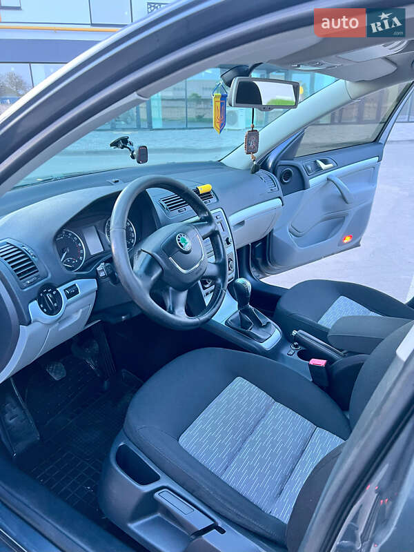 Универсал Skoda Octavia 2010 в Луцке