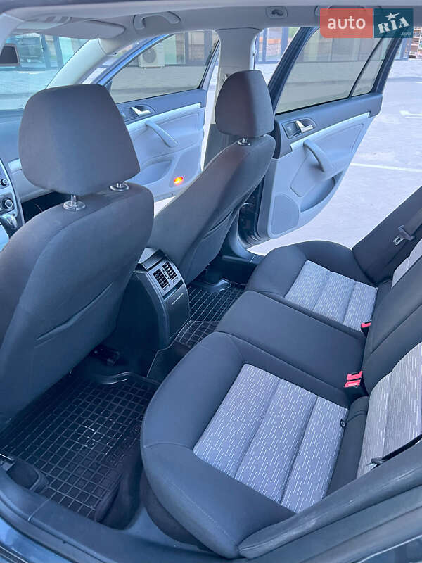 Универсал Skoda Octavia 2010 в Луцке