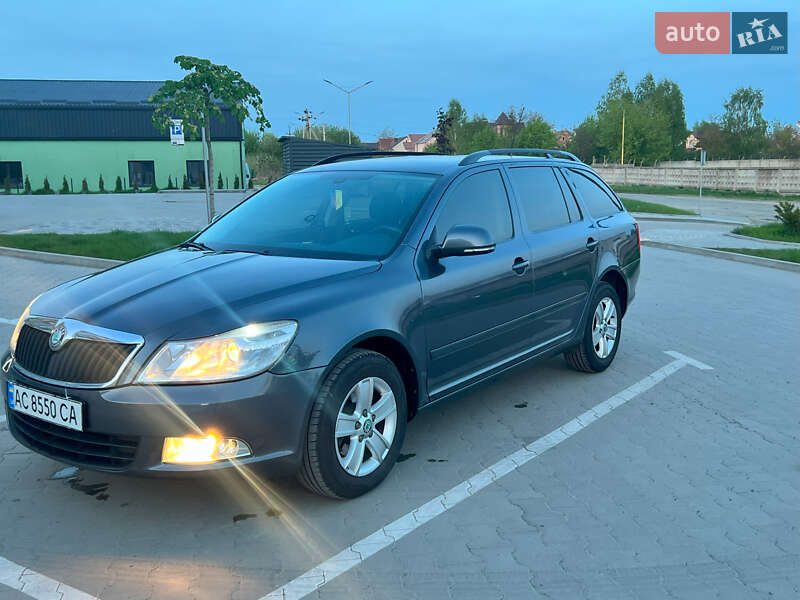 Универсал Skoda Octavia 2010 в Луцке