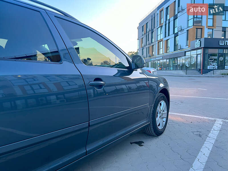Универсал Skoda Octavia 2010 в Луцке