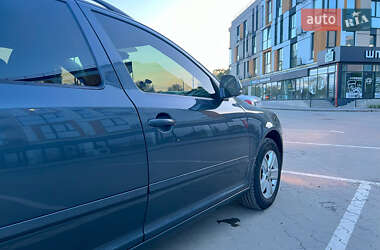 Універсал Skoda Octavia 2010 в 