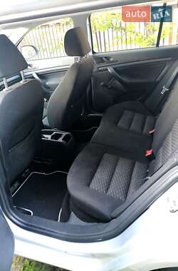 Универсал Skoda Octavia 2009 в 