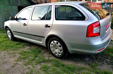 Универсал Skoda Octavia 2009 в 