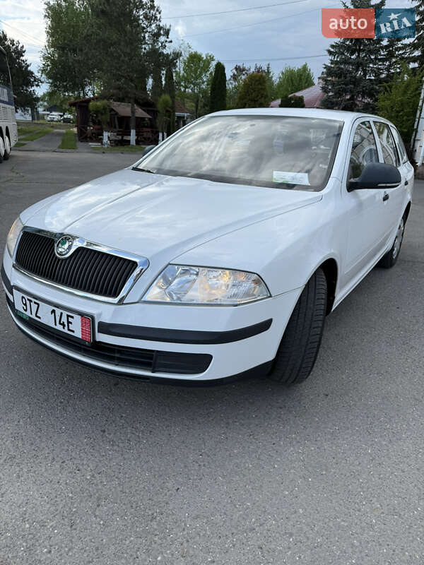 Универсал Skoda Octavia 2011 в 