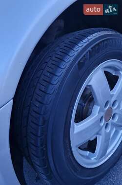 Лифтбек Skoda Octavia 2004 в 