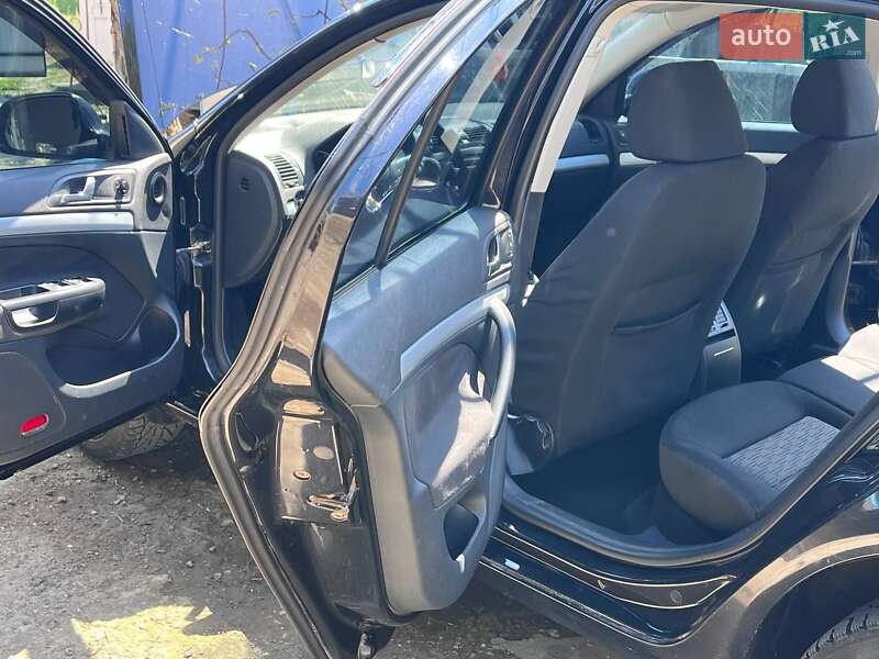 Ліфтбек Skoda Octavia 2009 в Сараті
