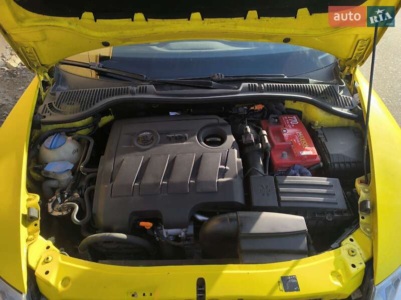 Універсал Skoda Octavia 2012 в Чернігові