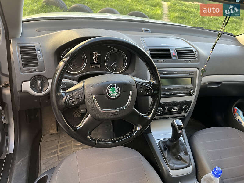 Универсал Skoda Octavia 2012 в Долине