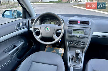 Лифтбек Skoda Octavia 2005 в 