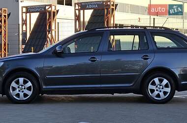 Универсал Skoda Octavia 2010 в 