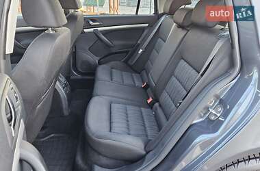 Универсал Skoda Octavia 2010 в 