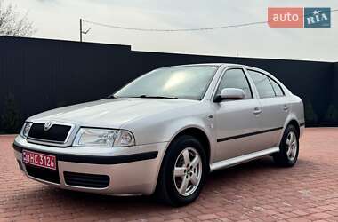 Лифтбек Skoda Octavia 2003 в 