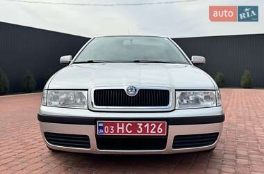 Лифтбек Skoda Octavia 2003 в 