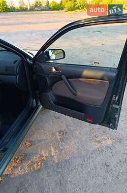 Ліфтбек Skoda Octavia 2001 в 