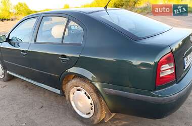 Ліфтбек Skoda Octavia 2001 в 