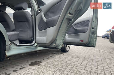 Лифтбек Skoda Octavia 2003 в 