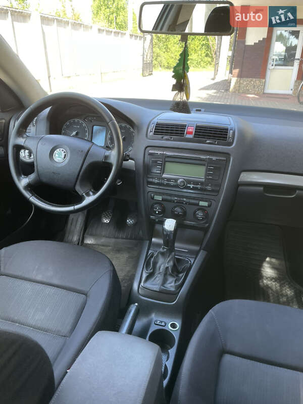 Ліфтбек Skoda Octavia 2005 в Рокитному