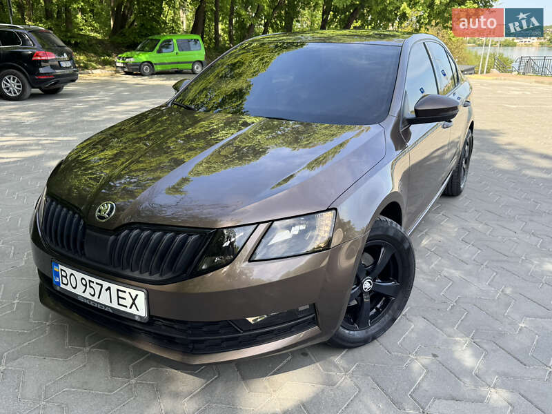 Лифтбек Skoda Octavia 2018 в Тернополе