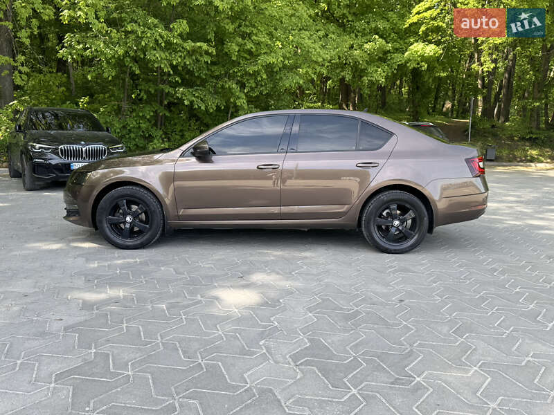 Лифтбек Skoda Octavia 2018 в Тернополе