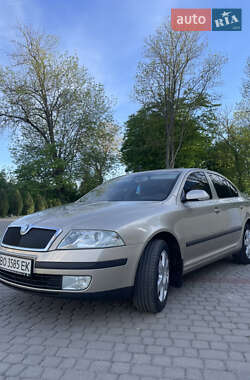Лифтбек Skoda Octavia 2005 в Остроге