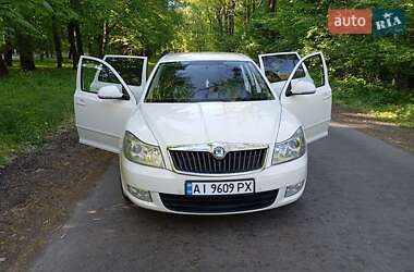 Універсал Skoda Octavia 2012 в Ірпені