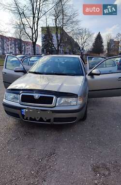 Лифтбек Skoda Octavia 2009 в 