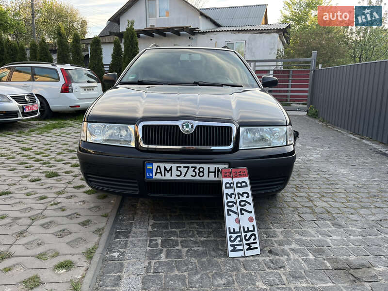 Універсал Skoda Octavia 2008 в Звягелі