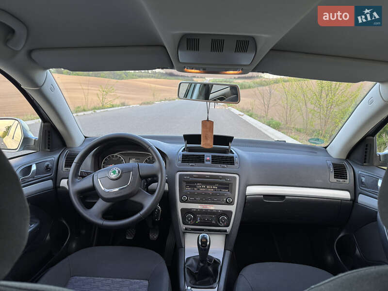 Универсал Skoda Octavia 2012 в Ровно