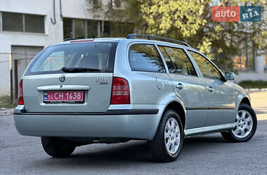 Универсал Skoda Octavia 2009 в 