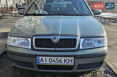 Лифтбек Skoda Octavia 2003 в Киеве