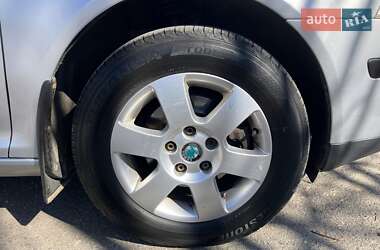 Лифтбек Skoda Octavia 2008 в 