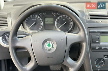 Ліфтбек Skoda Octavia 2005 в 