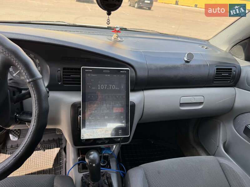 Лифтбек Skoda Octavia 2002 в Житомире