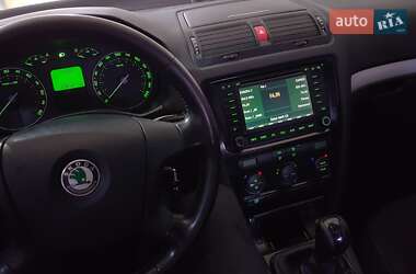Лифтбек Skoda Octavia 2006 в Березному