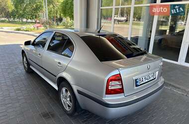 Лифтбек Skoda Octavia 2008 в 