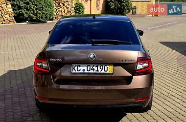 Ліфтбек Skoda Octavia 2019 в 