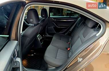 Ліфтбек Skoda Octavia 2019 в 